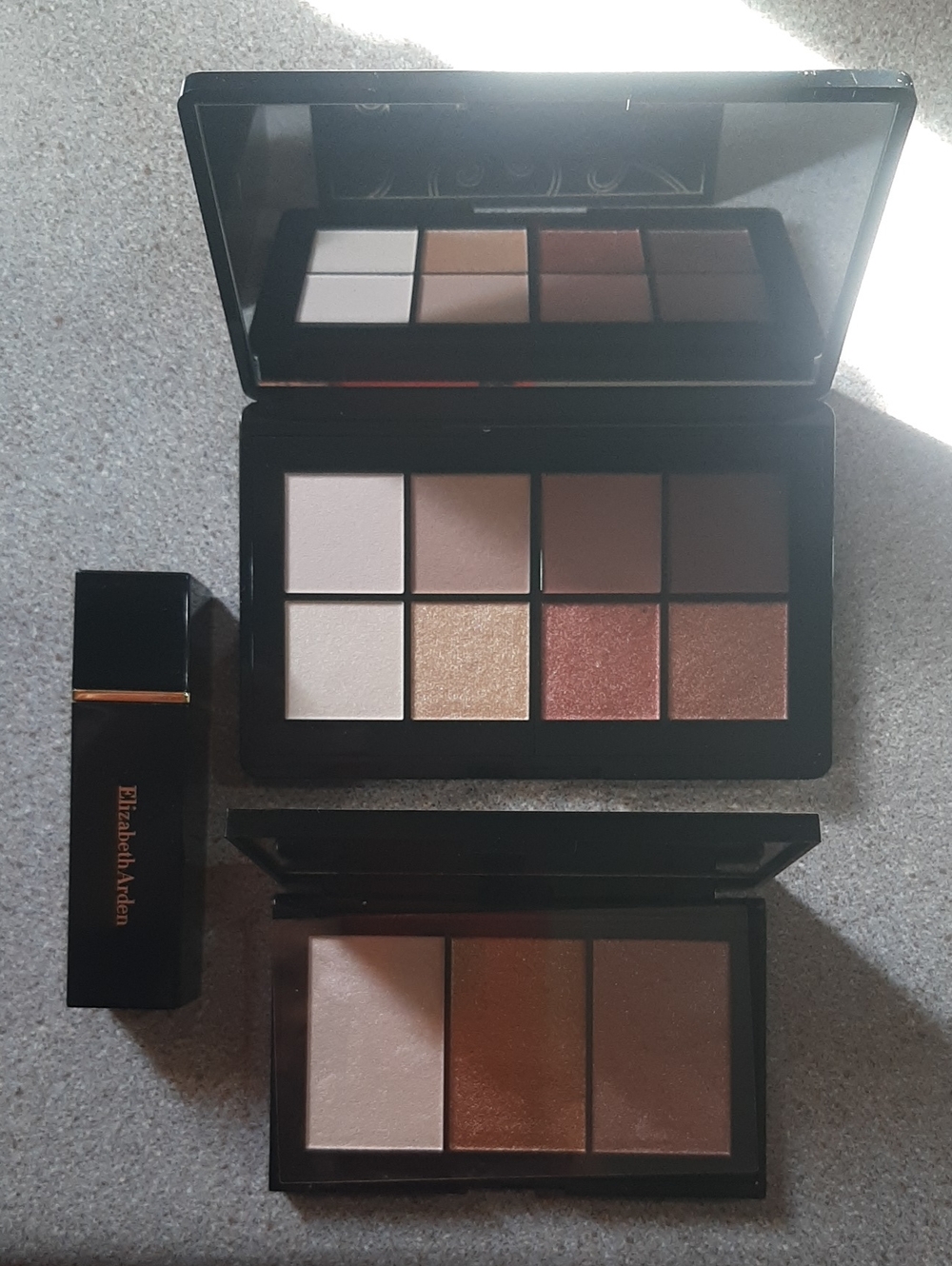 Elizabeth Arden Set-Eye Shadow, Blushes and Lipstick Mulberry